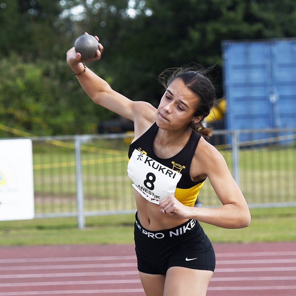 Victoria Anestik shot put