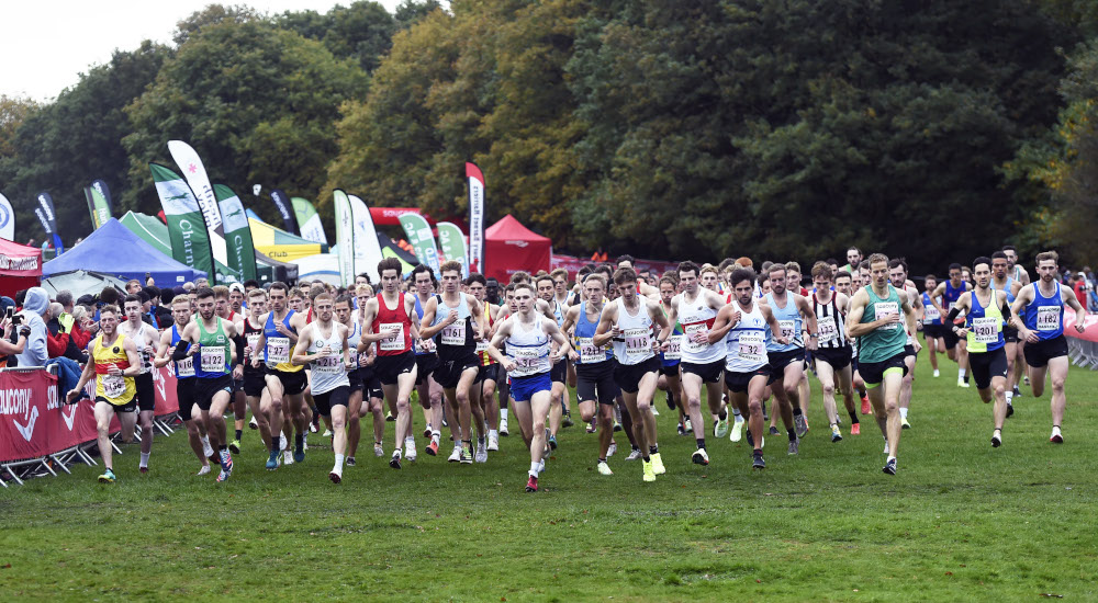 Mansfield 5 November 2022. Start of the senior men's race. Photograph by Mark Shearman