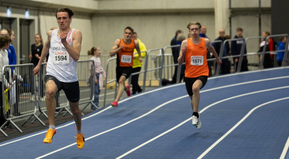 David Chapman winning 200m in Reykjavik