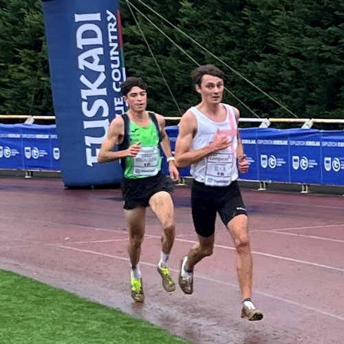 Elgoibar senior man Ed Buck near the finish