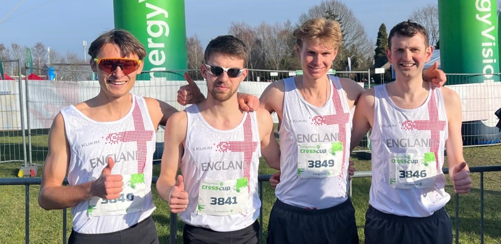 Senior men's team at Hannut Cross Country 2026