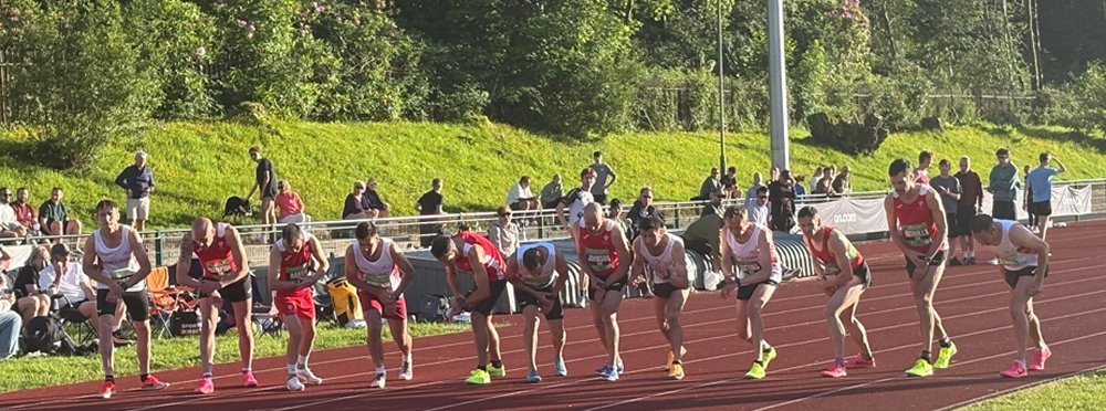 men masters 3000m start at Tonypandy1000