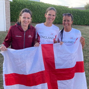 Women's team with flag at Deeside 3000m