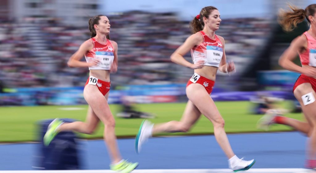 Poppy Tank and Izzy Fry in the 10000m at the Glasgow 2026 Commonwealth Games
